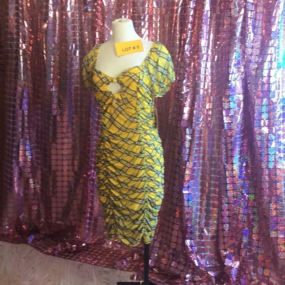 NWT MADDEN NYC yellow plaid dress with peek a boo bust in size Large